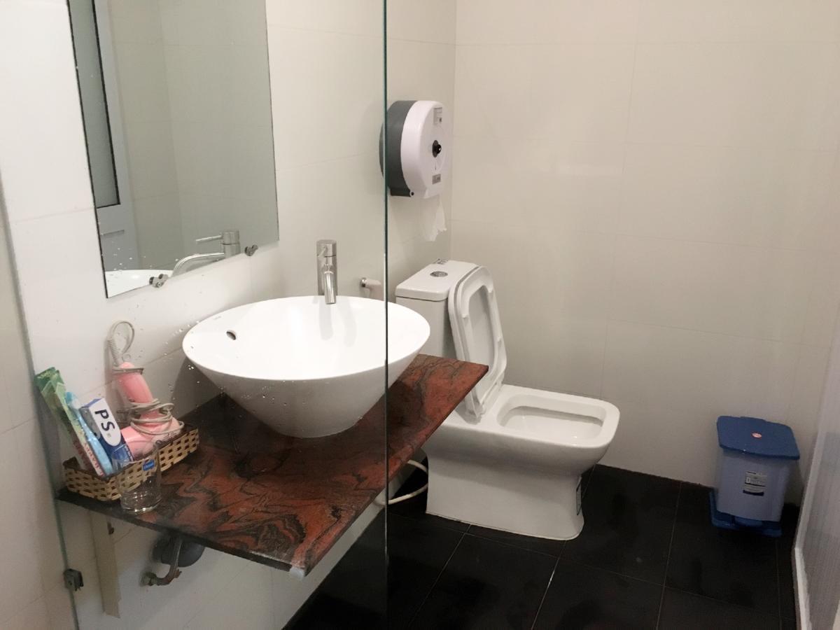 Istay Inn Hotel Хошимин Экстерьер фото